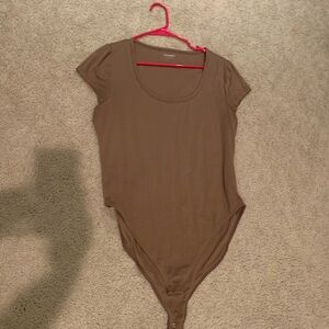 Old Navy Beige Scoop Neck Short Sleeve Bodysuit